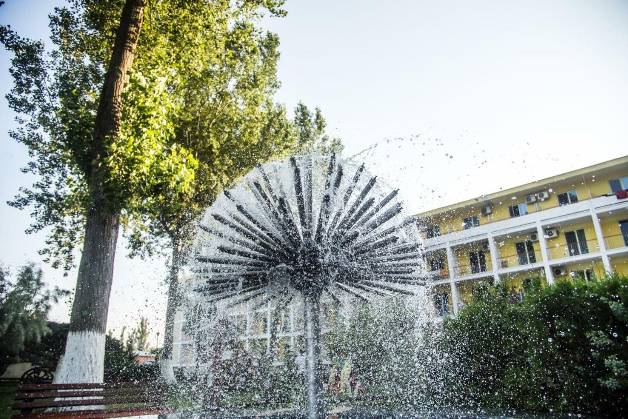Hotel Central Mamaia Dış mekan fotoğraf
